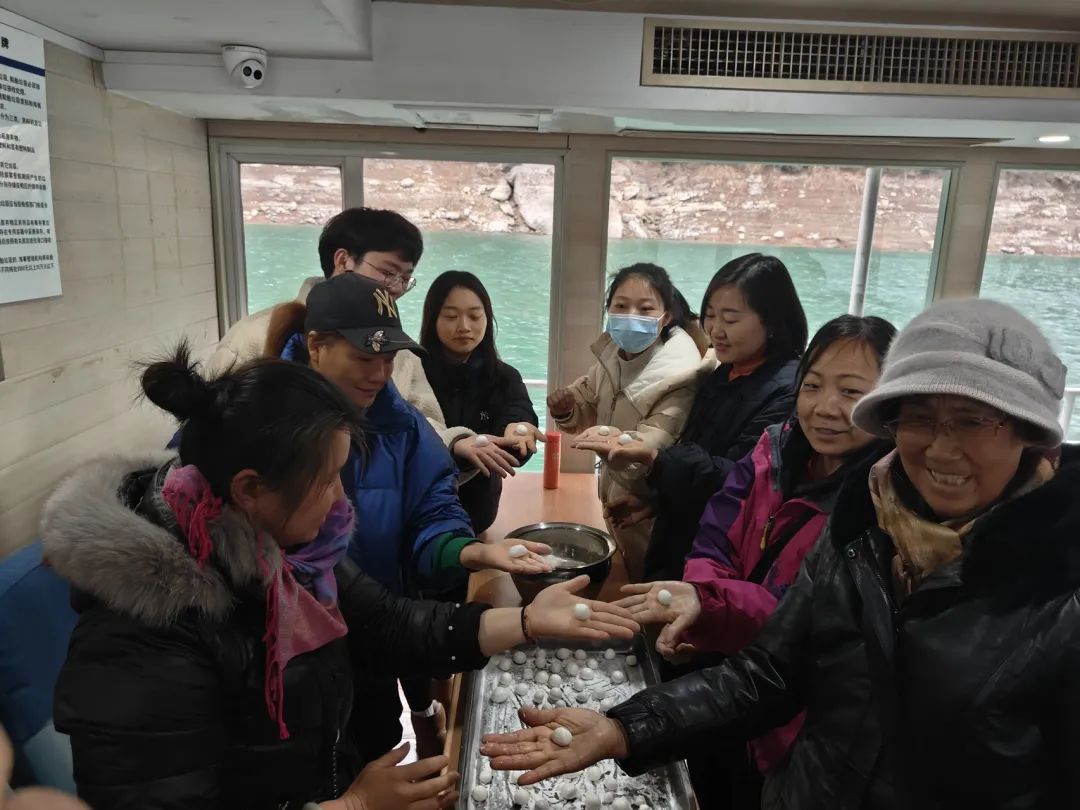 热“闹”元宵︱欢乐庆元宵 巧手包汤圆 恩施大清江诚邀您来！