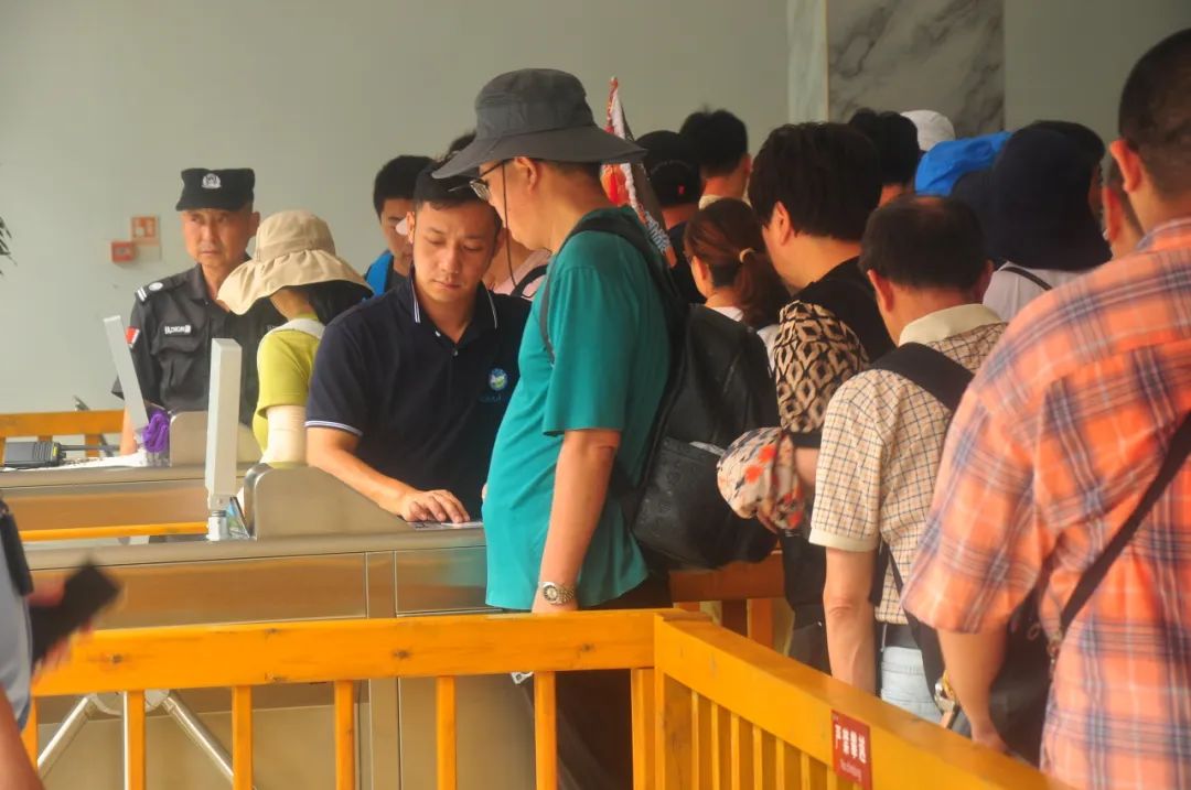 诚心为服务，坚守显担当|恩施大清江景区暑期服务纪实