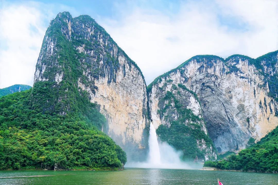 水墨丹青入画来｜恩施大清江，北纬30°的山水狂想曲