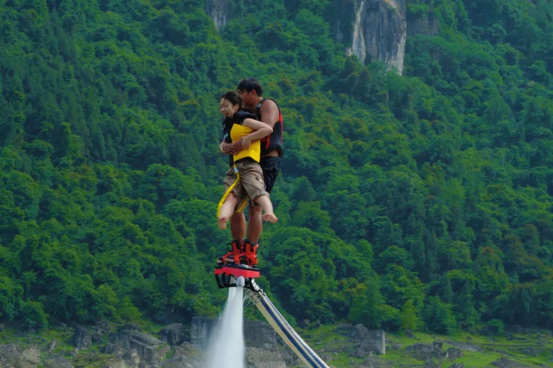 这个五一“水上狂飙”！恩施大清江玩出新花样！